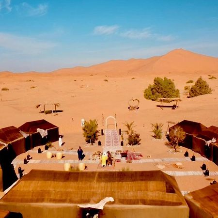 Merzouga Nomadic Luxury Camp Exterior foto